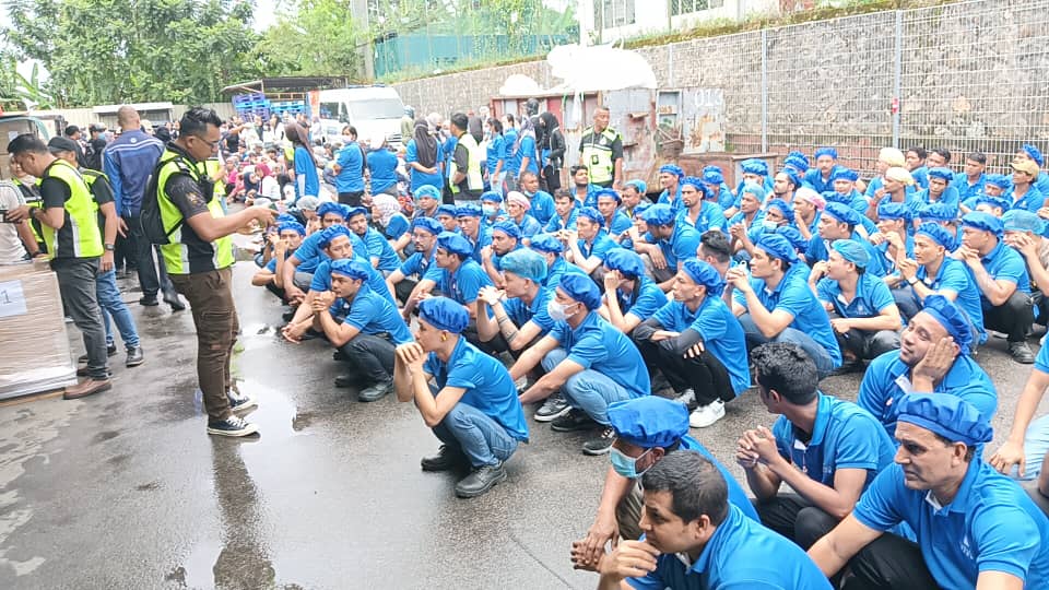 Skandal Identitas: 117 Orang Ditangkap di Kilang Johor
