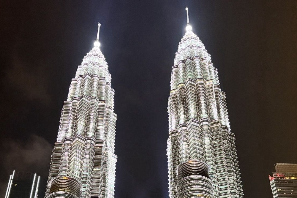 Pertumbuhan Ekonomi Malaysia 2025 Meningkat Pesat