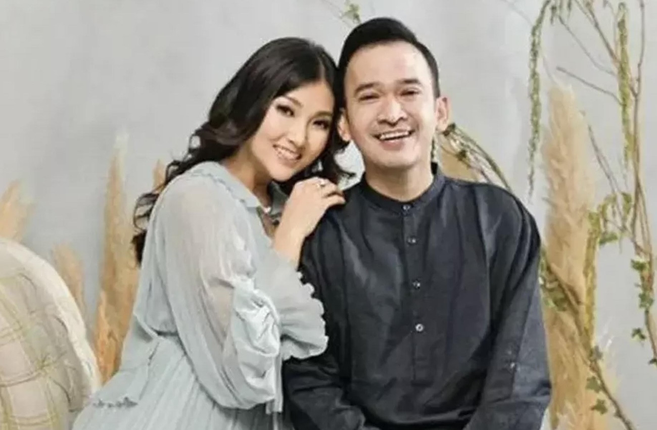 Ruben onsu umrah: Ruben Onsu Pilih Umrah Sebelum Mediasi dengan…