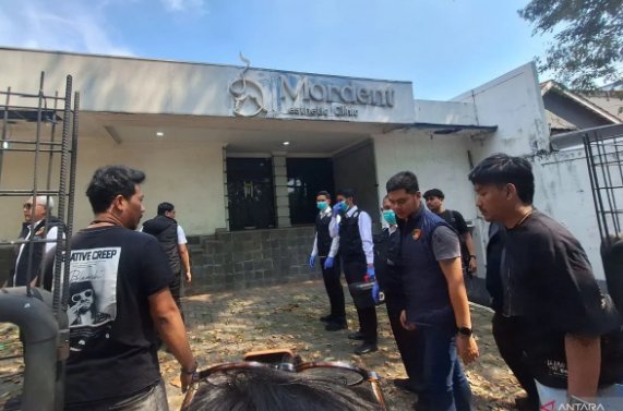 Keluarga Persilakan Autopsi Jenazah dan Bongkar Makam Sutrimo